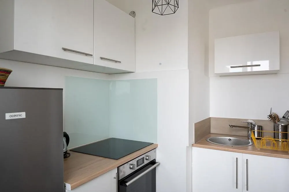 アパート Studio Cocooning 2 Etoiles I Wifi I Clim I Plage 7Min A Pied Fréjus フランス