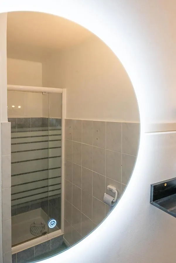 Studio Cocooning 2 Etoiles I Wifi I Clim I Plage 7Min A Pied Fréjus 0*,  フランス