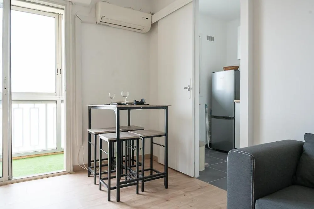 Studio Cocooning 2 Etoiles I Wifi I Clim I Plage 7Min A Pied Fréjus